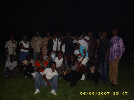 Le 23/06/07 derni�re photo cloturant le barbecue